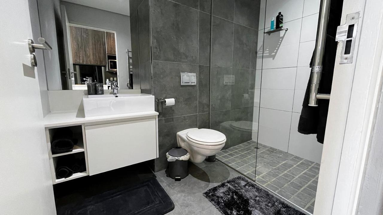 Modern Luxury Studio With Breathtaking City Views - No Load Shedding 开普敦 外观 照片